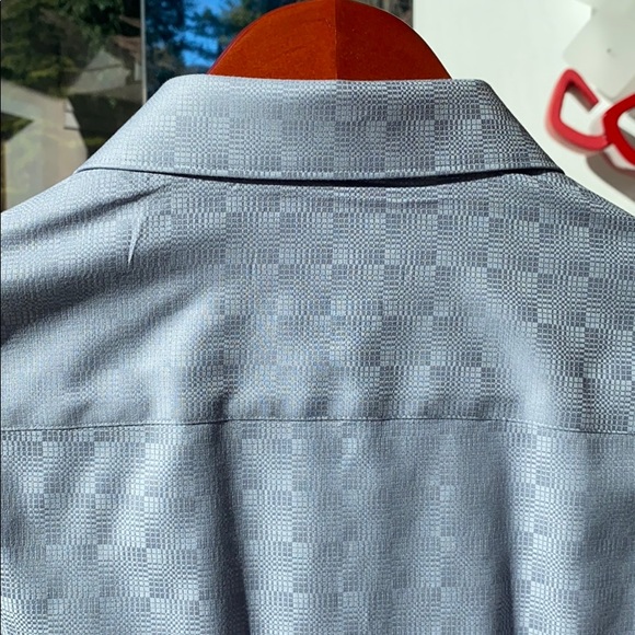 NWT!!! Causal designer shirt - Picture 3 of 5